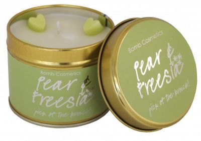 Bomb Cosmetics Pear & Freesia Tinned Handmade Candle 1τμχ 243g