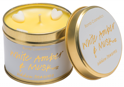 Bomb Cosmetics White Amber & Musk Tinned Handmade Candle 1τμχ 243g